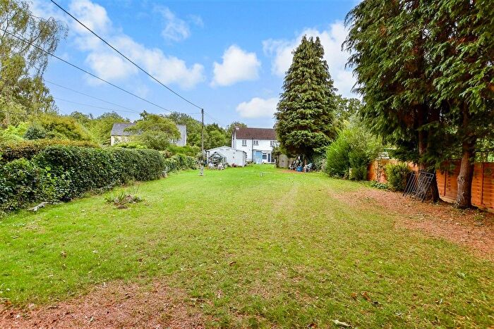 4 Bedroom Semi-detached House For Sale In Bysing Wood Road, Faversham, Kent, ME13