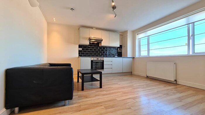 1 Bedroom Apartment To Rent In Bed Flat, Wembley Hill Road, Wembley, HA9