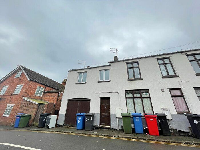 1 Bedroom Flat To Rent In New Street, Desborough, Northamptonshire, NN14