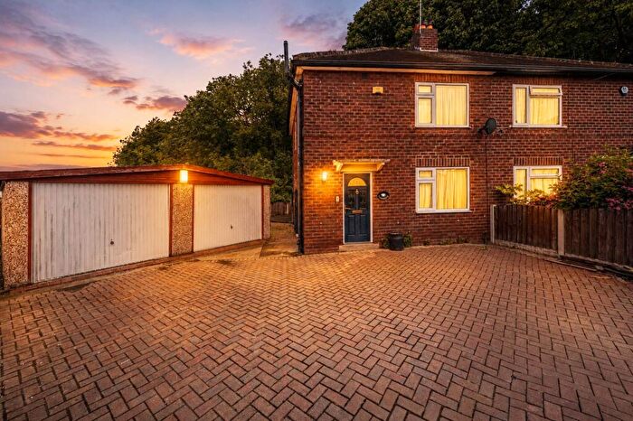 3 Bedroom Semi-Detached House For Sale In Barrowby Crescent, Leeds, LS15