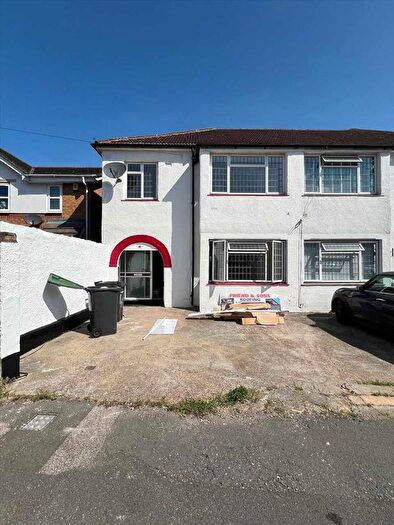 3 Bedroom Semi-Detached House To Rent In Waterton Avenue, Gravesend, DA12