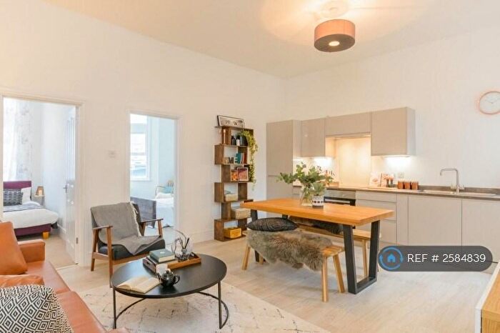 3 Bedroom Flat To Rent In Wells Road, Bristol, BS4