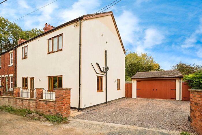 3 Bedroom End Of Terrace House For Sale In Brookside, Morda, Oswestry, Shropshire, SY10