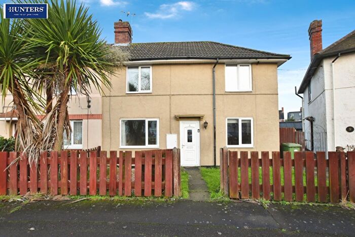 3 Bedroom Semi Detached House For Sale In The Close, Scunthorpe, DN16