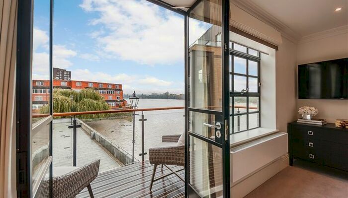 3 Bedroom Flat To Rent In Port Penthouse, Palace Wharf, Rainville Road, London, W6