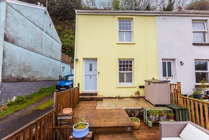 2 Bedroom End Of Terrace House For Sale In Clifton Terrace, Mumbles, Swansea, SA3
