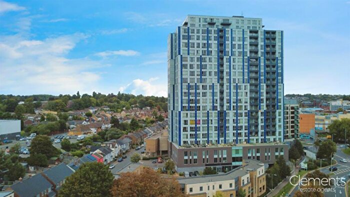 2 Bedroom Apartment For Sale In Town Centre, Hemel Hempstead, HP1