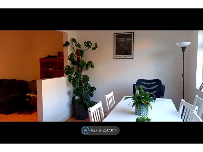 4 Bedroom Terraced House To Rent In Whitnell Court, London, SW15