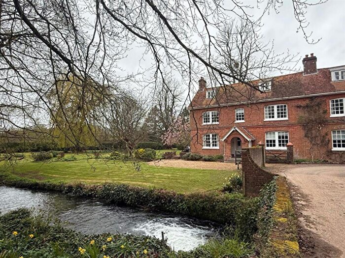 6 Bedroom Detached House To Rent In Mill House, SO51