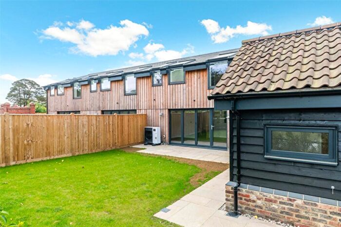 3 Bedroom End Of Terrace House For Sale In Pilgrims Yard, Tilburstow Hill, Godstone, RH9