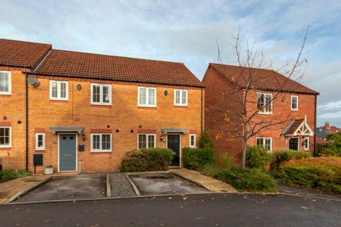 3 Bedroom End Of Terrace House To Rent In Church Gate, Acomb, York, YO26