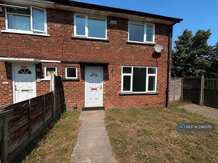 3 Bedroom Semi-Detached House To Rent In Old Lane, Manchester, M38