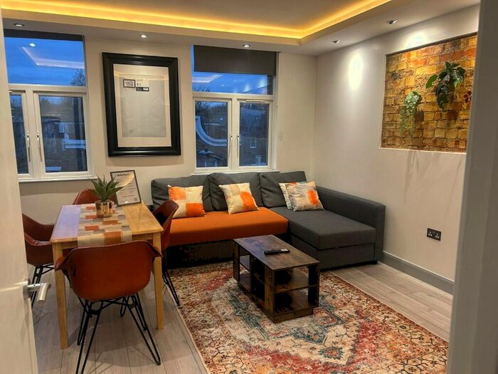 1 Bedroom Apartment To Rent In Green Lanes, London, N16