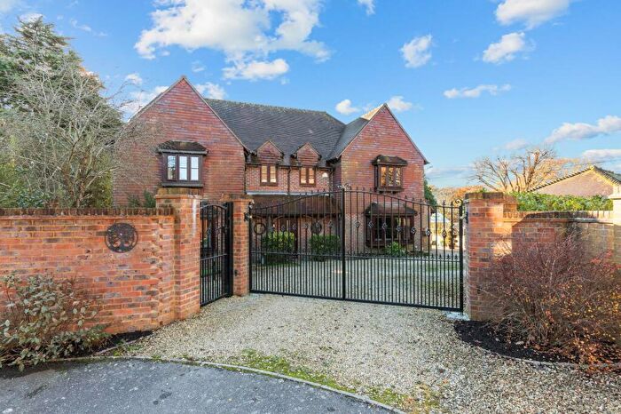 5 Bedroom Detached House For Sale In The Green, Dial Post, RH13