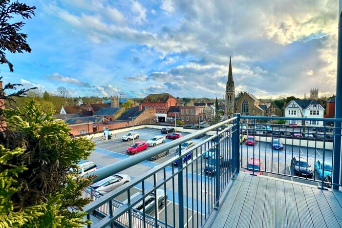 2 Bedroom Apartment To Rent In Old Market Place Farnham, GU9