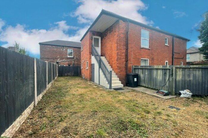 2 Bedroom Flat To Rent In Gladstone Road West, Bournemouth, BH1