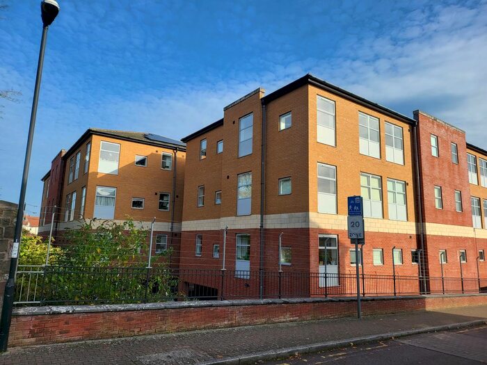 2 Bedroom Flat To Rent In Bartholomews Square, Horfield, Bristol, BS7