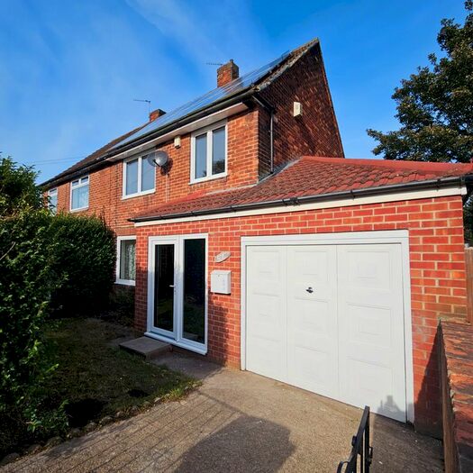 3 Bedroom Semi-Detached House To Rent In Wheatfield Grove, Newcastle Upon Tyne, NE12