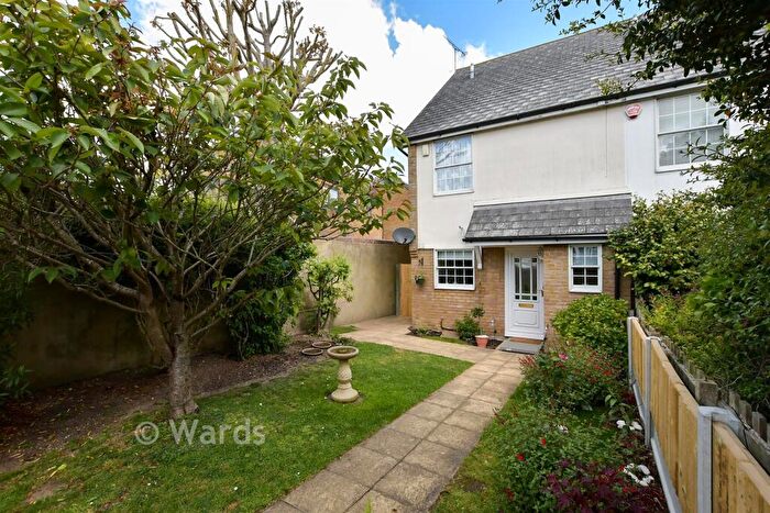 3 Bedroom Semi Detached House For Sale In High Street, St. Lawrence, Ramsgate, Kent, CT11