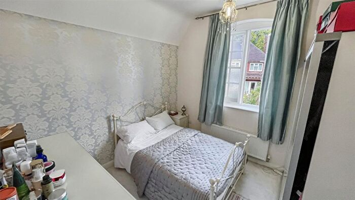 1 Bedroom Flat For Sale In Moor Green Lane, Moseley, B13