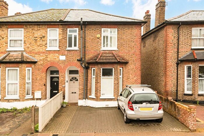 3 Bedroom Semi Detached House To Rent In Manor Road, Richmond, TW9