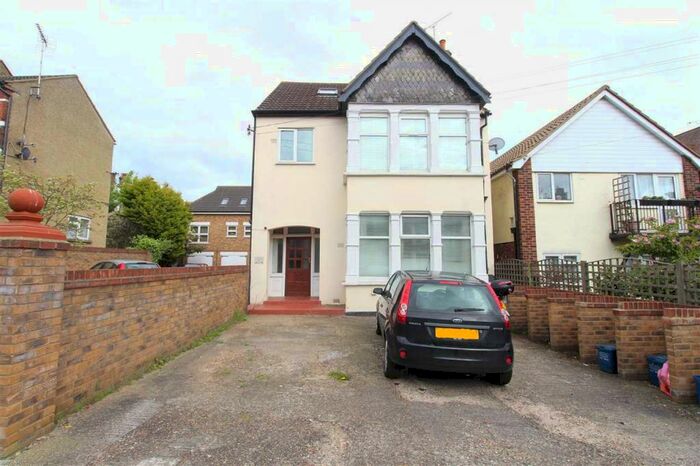 1 Bedroom Apartment To Rent In Pembury Road, Westcliff On Sea, SS0