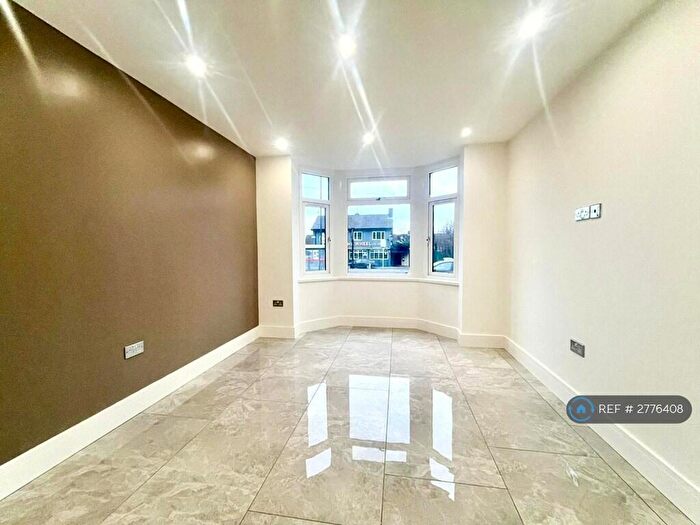 3 Bedroom Terraced House To Rent In Sewall Highway, Coventry, CV6