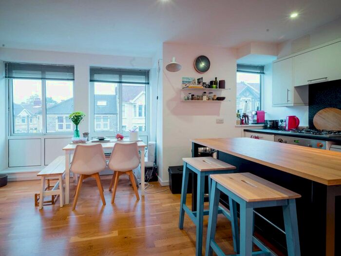 2 Bedroom Flat To Rent In Coronation Road, Bristol, BS3