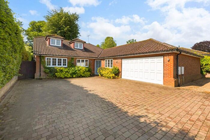 6 Bedroom Detached House To Rent In Marford Road St. Albans, AL4