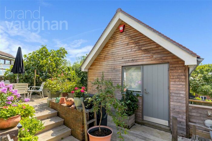 4 Bedroom Detached House For Sale In Surrenden Road, Brighton, East Sussex, BN1
