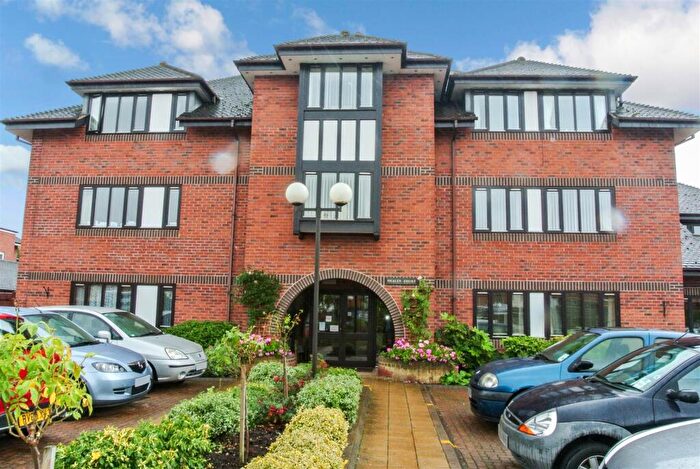 1 Bedroom Retirement Property For Sale In Coten End, Warwick, CV34