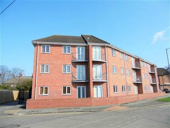1 Bedroom Apartment To Rent In Derringham Court, Ampleforth Grove, HU5