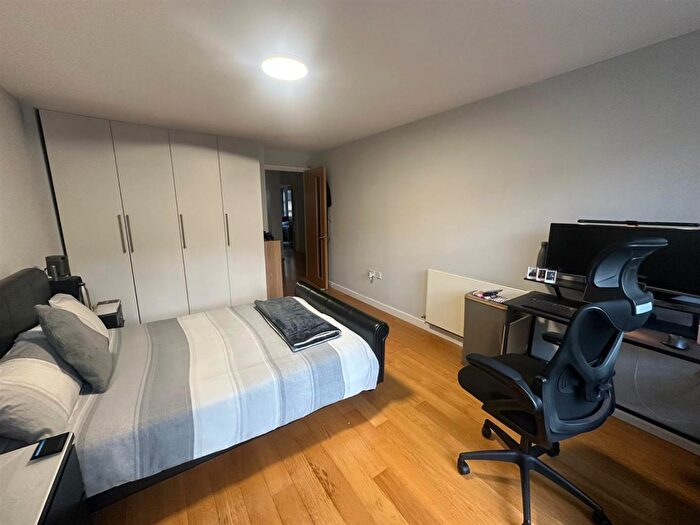 3 Bedroom Private Hall To Rent In Henry Street, Lancaster, LA1