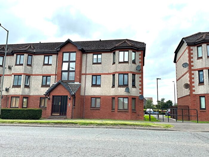 2 Bedroom Flat To Rent In Dundee Court, Falkirk, FK2