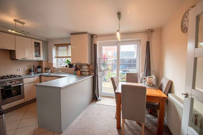 3 Bedroom Semi Detached House For Sale In Murby Way, Thorpe Astley, LE3