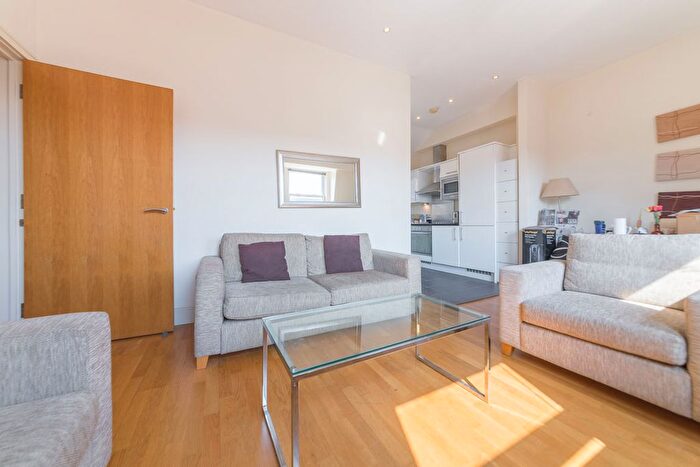 2 Bedroom Flat To Rent In Ashburnham Place, Greenwich, SE10