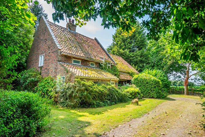 5 Bedroom Detached House For Sale In Forge Lane, Deighton, York, YO19