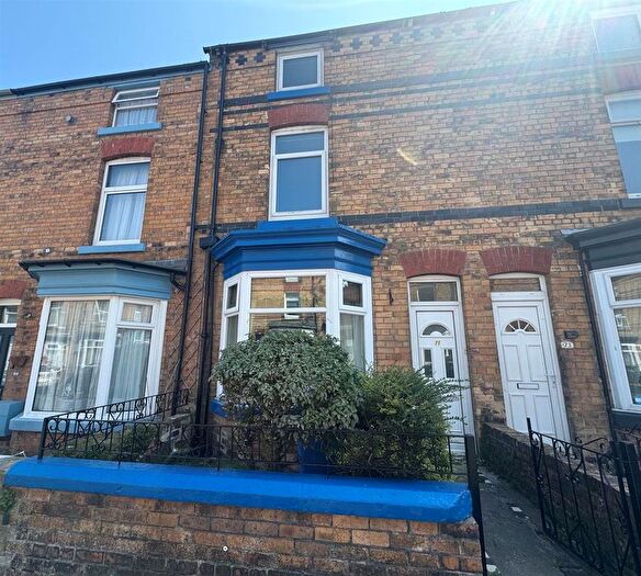 3 Bedroom Terraced House For Sale In Murchison Street, Scarborough, YO12