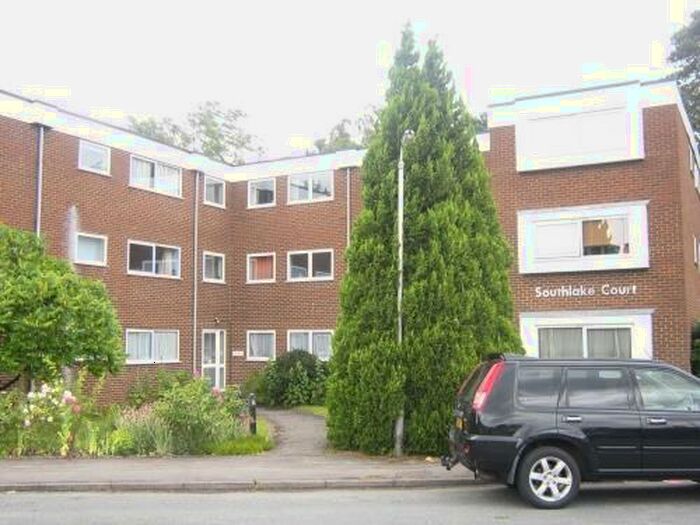 2 Bedroom Flat To Rent In Southlake Court, Bodmin Road, Woodley, Reading, RG5