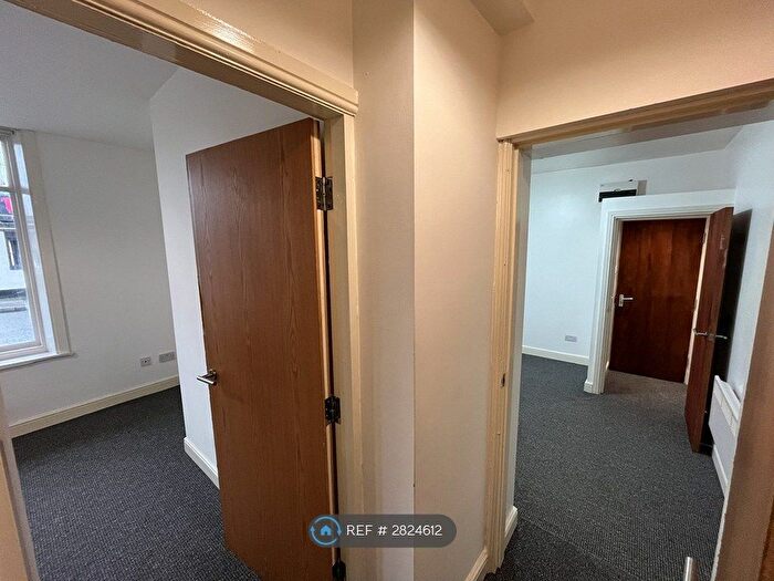 1 Bedroom Flat To Rent In Whitehall St, Rochdale, OL12