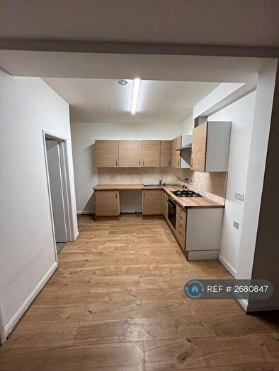 2 Bedroom Flat To Rent In High Street, Sheerness, ME12