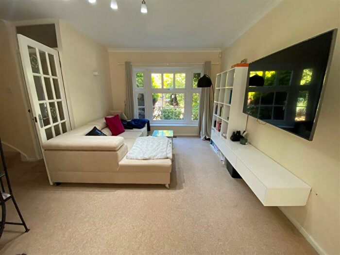 3 Bedroom Terraced House To Rent In Bittacy Hill, Mill Hill East, NW7