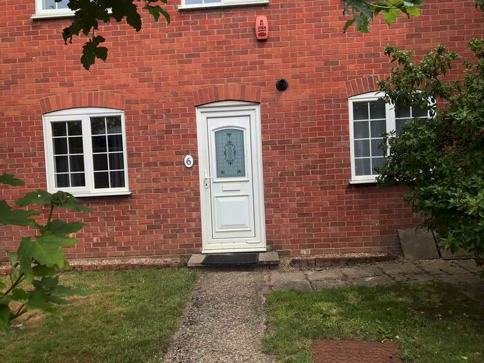 2 Bedroom Apartment To Rent In Gipsy Lane, Norwich, NR5