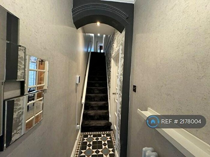 3 Bedroom Terraced House To Rent In Exeter Road, Nottingham, NG7