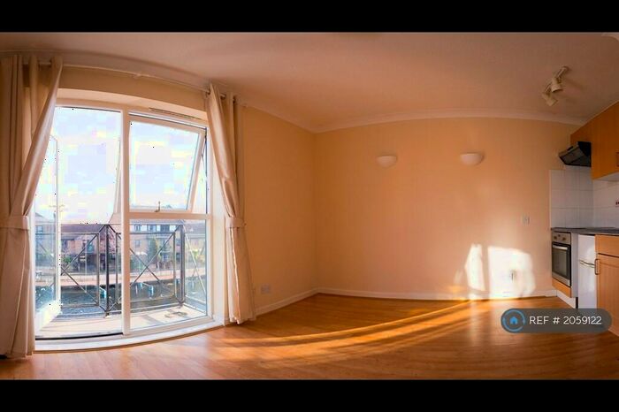 1 Bedroom Maisonette To Rent In Whiteadder Way, London, E14