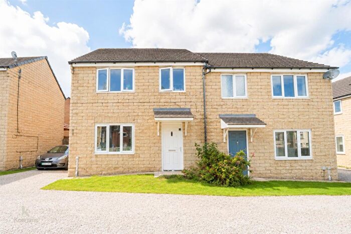 4 Bedroom Semi Detached House For Sale In Barden Lane, Burnley, BB10