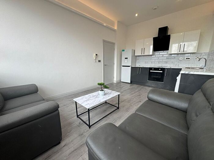 1 Bedroom Flat To Rent In Waterloo Street, St Helens, WA10