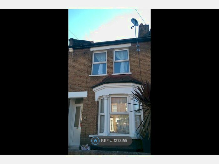 3 Bedroom Terraced House To Rent In Catford, London SE6