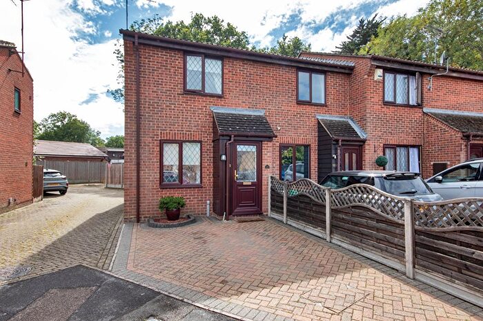 2 Bedroom End Of Terrace House For Sale In The Briars, West Kingsdown, Sevenoaks, Kent, TN15