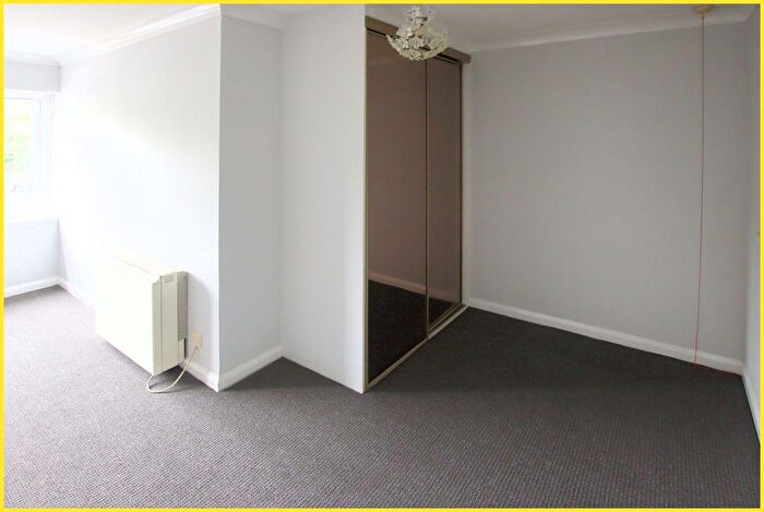1 Bedroom Property To Rent In Red Lodge Road, Red Lodge Red Lodge Road, BR4